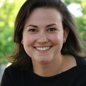 Meet your Posher, Elise